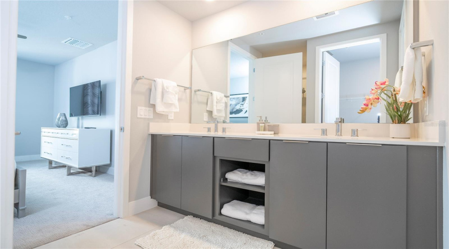 REUNION, Florida 34747, 5 Bedrooms Bedrooms, ,3 BathroomsBathrooms,Residential,For Sale,SANDY RIDGE,0,MFRO6253569