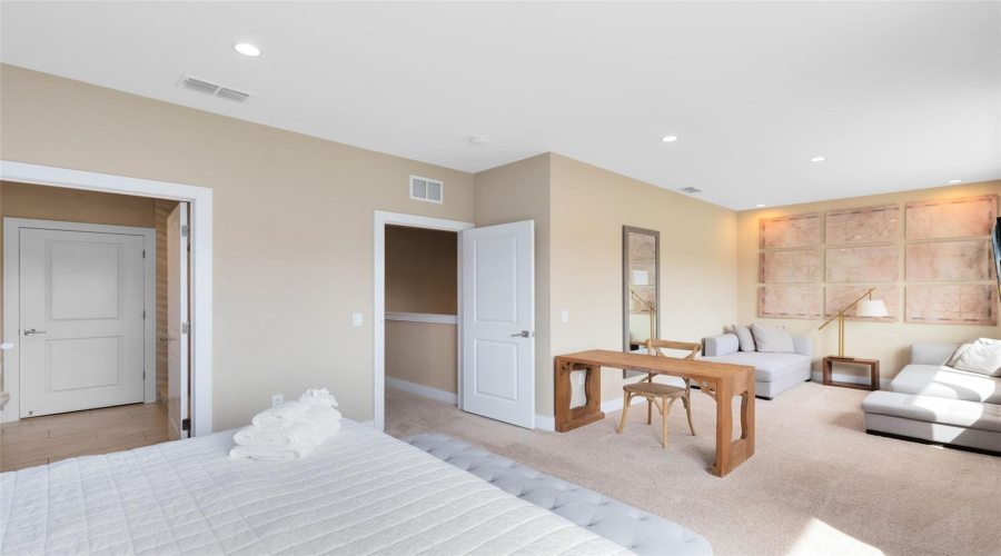 KISSIMMEE, Florida 34747, 3 Bedrooms Bedrooms, ,3 BathroomsBathrooms,Residential,For Sale,ROCKEFELLER,0,MFRO6346926