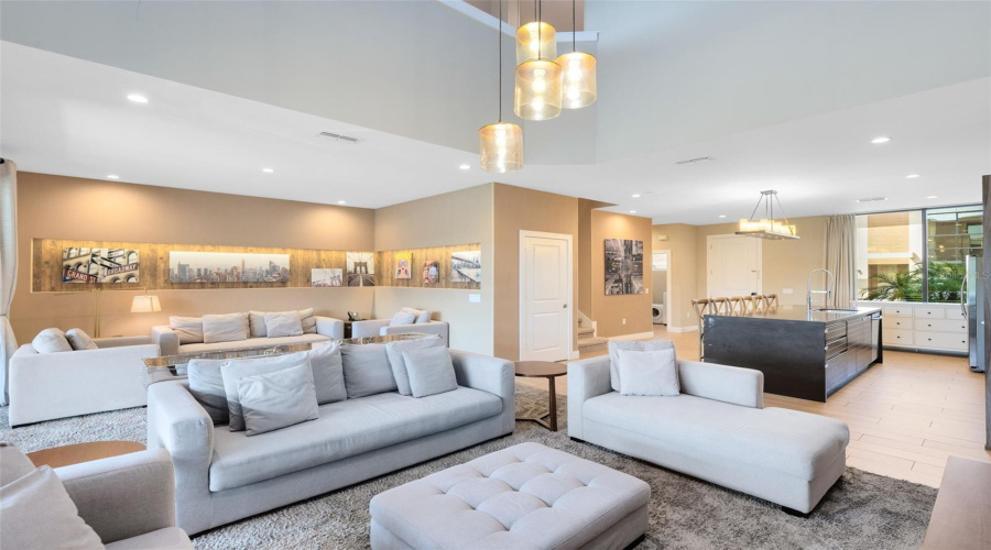 KISSIMMEE, Florida 34747, 3 Bedrooms Bedrooms, ,3 BathroomsBathrooms,Residential,For Sale,ROCKEFELLER,0,MFRO6346926