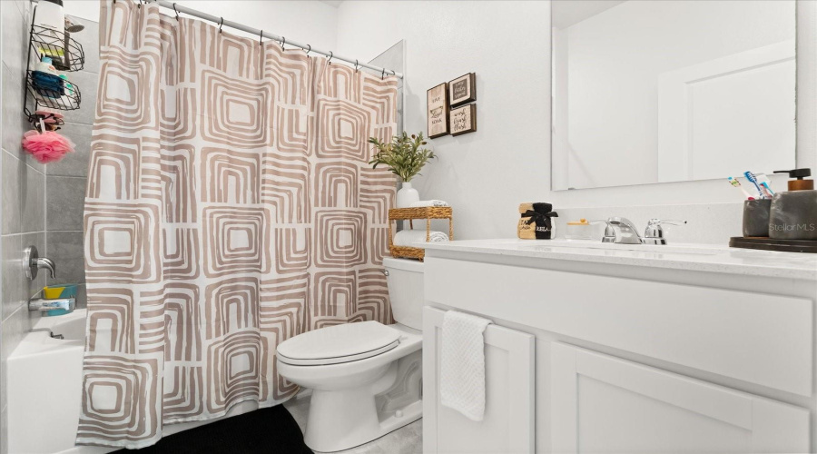 KISSIMMEE, Florida 34746, 3 Bedrooms Bedrooms, ,2 BathroomsBathrooms,Residential,For Sale,MERRYBELLS DR,0,MFRS5135364