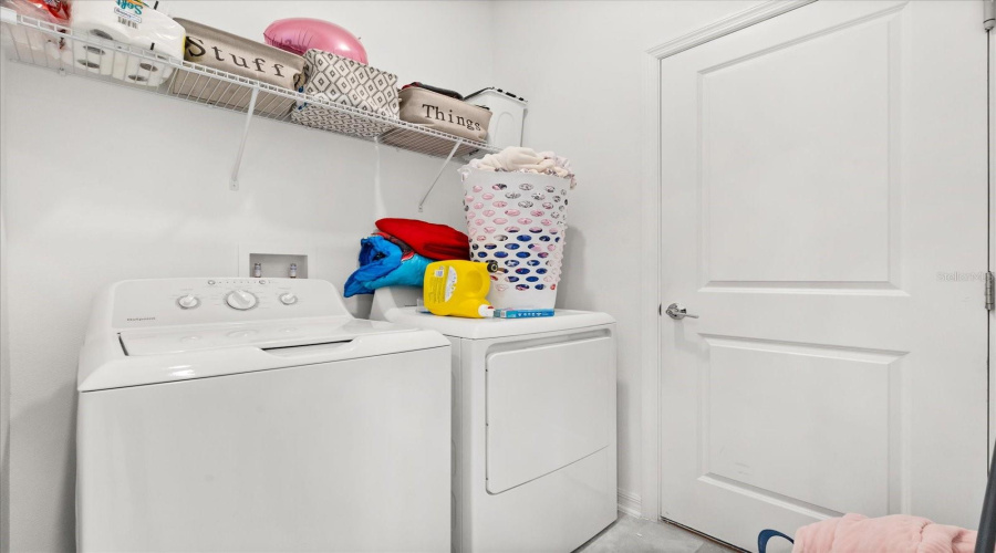 KISSIMMEE, Florida 34746, 3 Bedrooms Bedrooms, ,2 BathroomsBathrooms,Residential,For Sale,MERRYBELLS DR,0,MFRS5135364