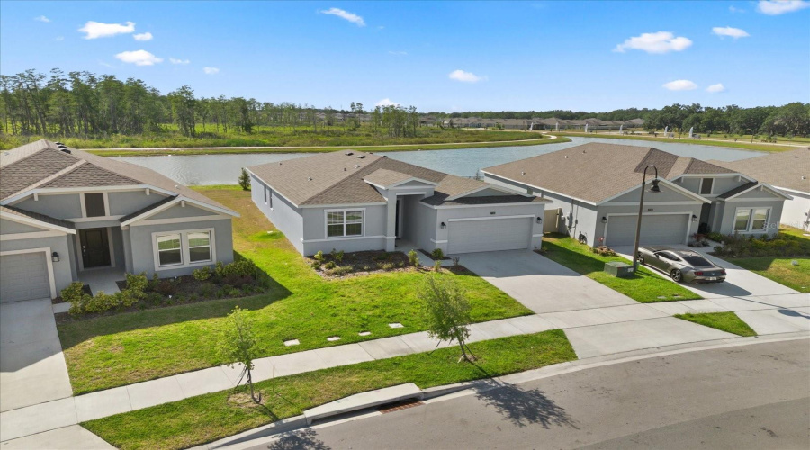 KISSIMMEE, Florida 34746, 3 Bedrooms Bedrooms, ,2 BathroomsBathrooms,Residential,For Sale,MERRYBELLS DR,0,MFRS5135364