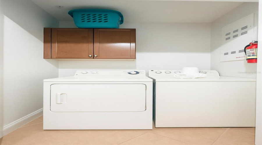 KISSIMMEE, Florida 34747, 3 Bedrooms Bedrooms, ,2 BathroomsBathrooms,Residential,For Sale,MOURNING DOVE,0,MFRO6347127