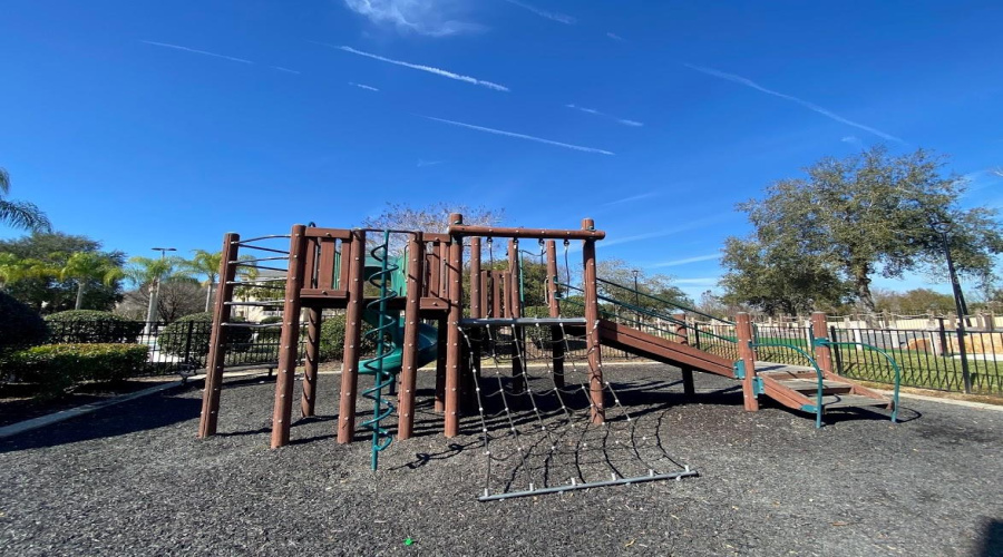 KISSIMMEE, Florida 34747, 3 Bedrooms Bedrooms, ,2 BathroomsBathrooms,Residential,For Sale,MOURNING DOVE,0,MFRO6347127