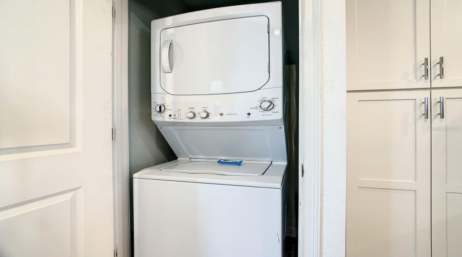 KISSIMMEE, Florida 34746, 3 Bedrooms Bedrooms, ,2 BathroomsBathrooms,Residential,For Sale,CLOCK TOWER,0,MFRO6347188