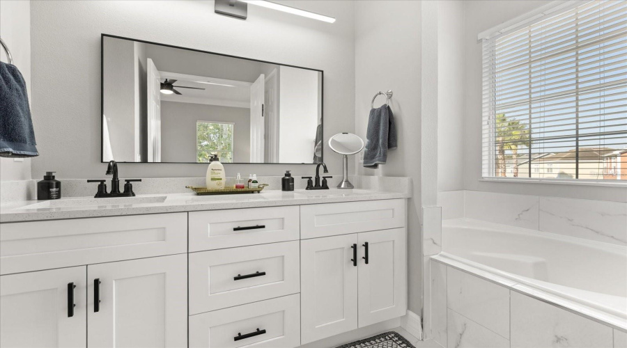 REUNION, Florida 34747, 3 Bedrooms Bedrooms, ,2 BathroomsBathrooms,Residential,For Sale,GATHERING,0,MFRO6347055