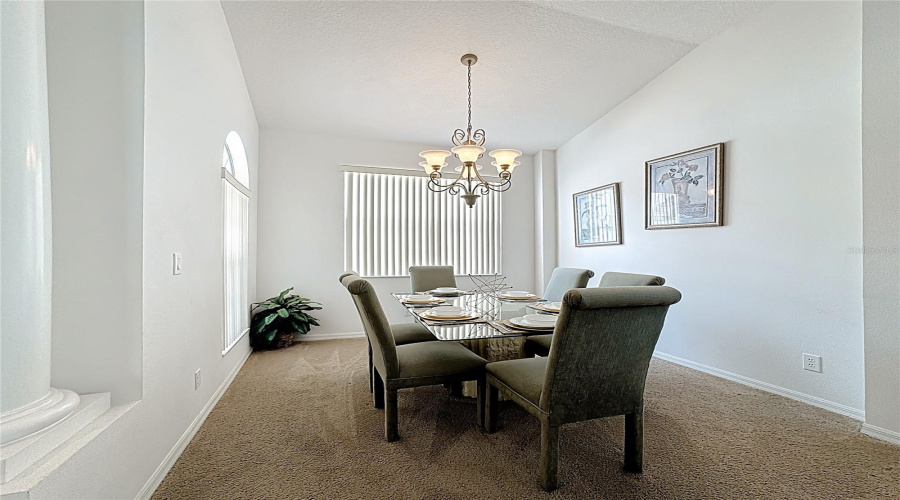 DAVENPORT, Florida 33897, 5 Bedrooms Bedrooms, ,5 BathroomsBathrooms,Residential,For Sale,TUPELO,0,MFRG5102480