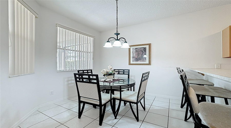 DAVENPORT, Florida 33897, 5 Bedrooms Bedrooms, ,5 BathroomsBathrooms,Residential,For Sale,TUPELO,0,MFRG5102480