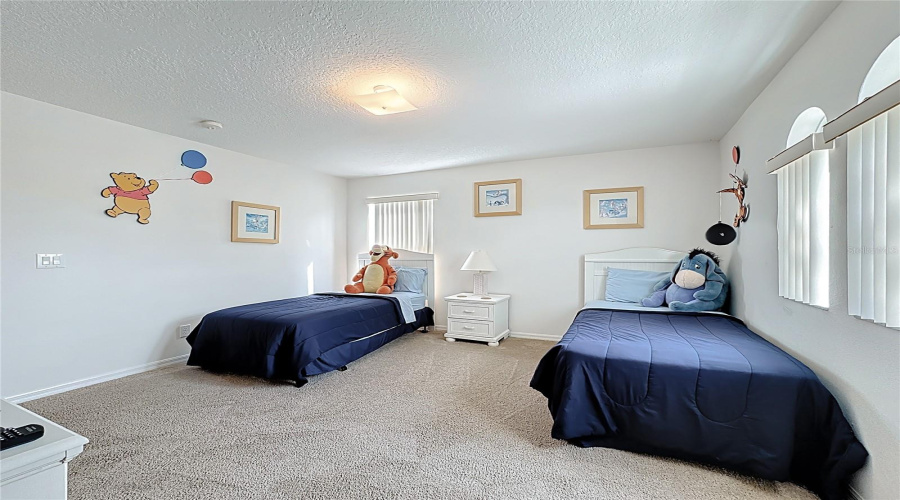 DAVENPORT, Florida 33897, 5 Bedrooms Bedrooms, ,5 BathroomsBathrooms,Residential,For Sale,TUPELO,0,MFRG5102480