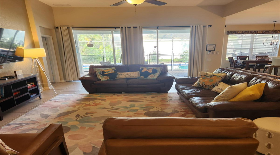 Invite the outdoors in!