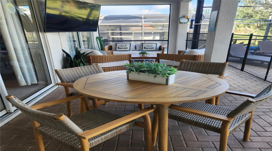 KISSIMMEE, Florida 34747, 4 Bedrooms Bedrooms, ,4 BathroomsBathrooms,Residential,For Sale,MANESTY,0,MFRO6346838