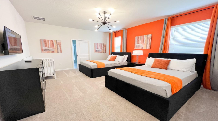 DAVENPORT, Florida 33897, 10 Bedrooms Bedrooms, ,8 BathroomsBathrooms,Residential,For Sale,LILY,0,MFRO6346929