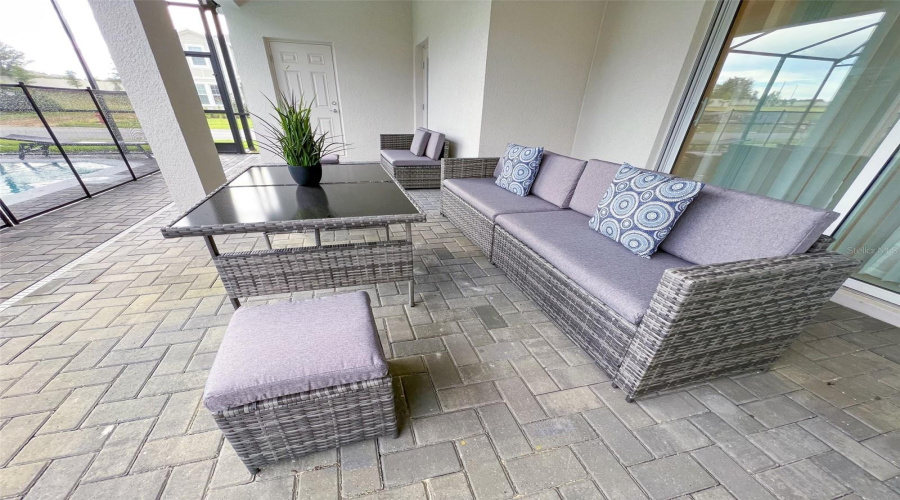 DAVENPORT, Florida 33897, 10 Bedrooms Bedrooms, ,8 BathroomsBathrooms,Residential,For Sale,LILY,0,MFRO6346929