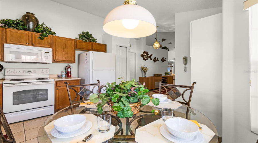 DAVENPORT, Florida 33897, 4 Bedrooms Bedrooms, ,3 BathroomsBathrooms,Residential,For Sale,SARAGOSSA,0,MFRS5121531