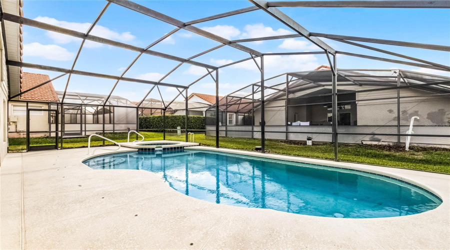 DAVENPORT, Florida 33897, 4 Bedrooms Bedrooms, ,3 BathroomsBathrooms,Residential,For Sale,SARAGOSSA,0,MFRS5121531