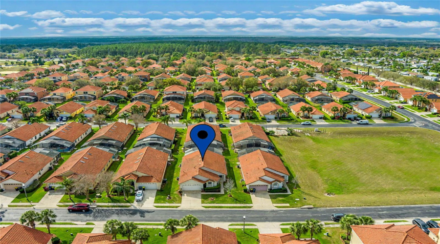 DAVENPORT, Florida 33897, 4 Bedrooms Bedrooms, ,3 BathroomsBathrooms,Residential,For Sale,SARAGOSSA,0,MFRS5121531