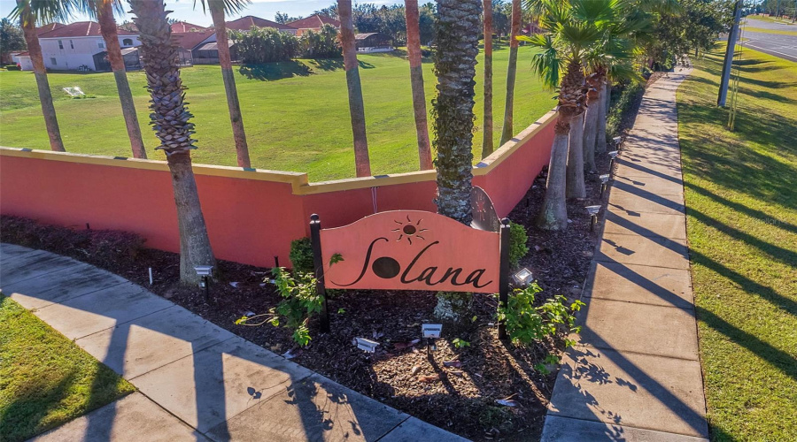 DAVENPORT, Florida 33897, 4 Bedrooms Bedrooms, ,3 BathroomsBathrooms,Residential,For Sale,SARAGOSSA,0,MFRS5121531