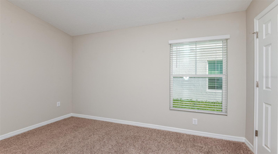 DAVENPORT, Florida 33837, 3 Bedrooms Bedrooms, ,2 BathroomsBathrooms,Residential,For Sale,ROLLING LAKE,0,MFRTB8431542