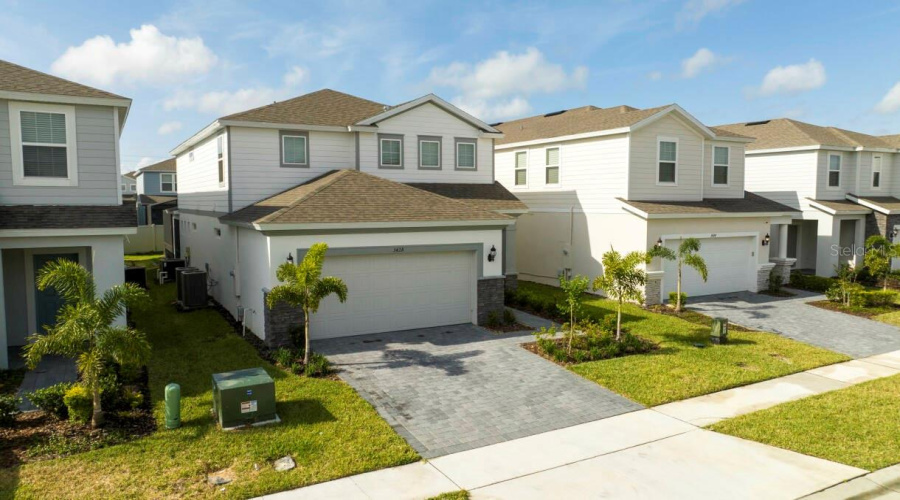 DAVENPORT, Florida 33897, 5 Bedrooms Bedrooms, ,5 BathroomsBathrooms,Residential,For Sale,LILAC,0,MFRO6288239