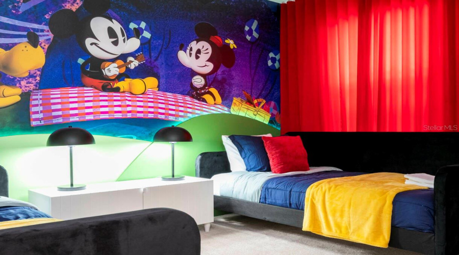 DAVENPORT, Florida 33897, 5 Bedrooms Bedrooms, ,5 BathroomsBathrooms,Residential,For Sale,LILAC,0,MFRO6288239