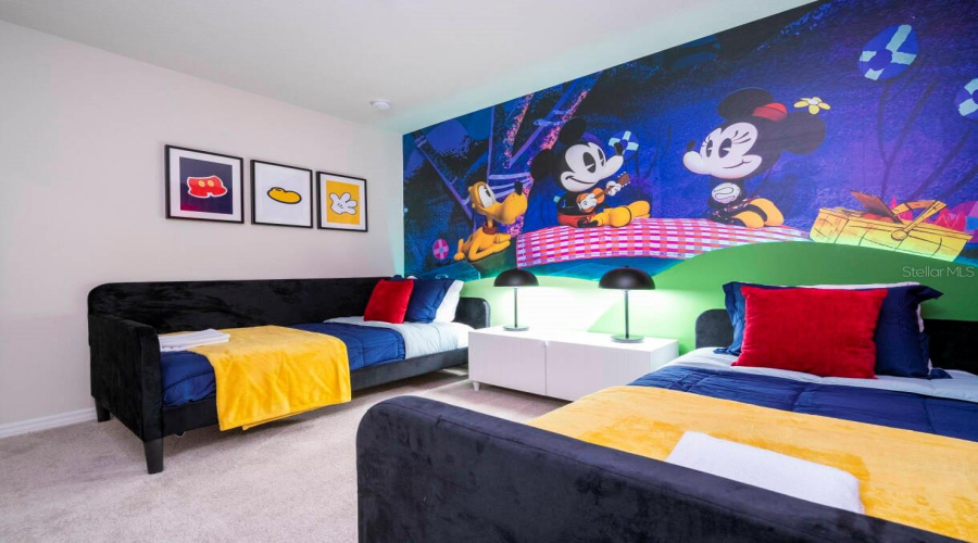 DAVENPORT, Florida 33897, 5 Bedrooms Bedrooms, ,5 BathroomsBathrooms,Residential,For Sale,LILAC,0,MFRO6288239