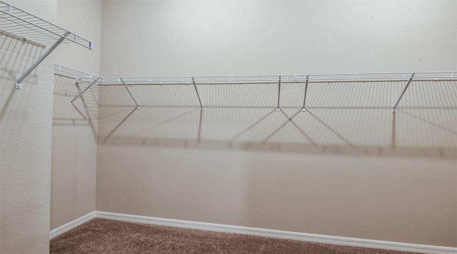 DAVENPORT, Florida 33837, 3 Bedrooms Bedrooms, ,2 BathroomsBathrooms,Residential,For Sale,ROLLING LAKE,0,MFRTB8431594