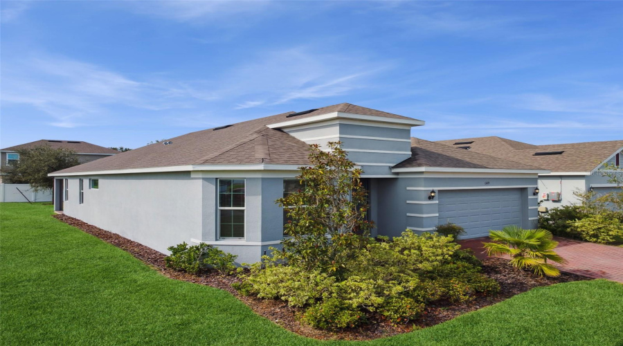 DAVENPORT, Florida 33837, 4 Bedrooms Bedrooms, ,3 BathroomsBathrooms,Residential,For Sale,YORKDALE,0,MFRO6328288