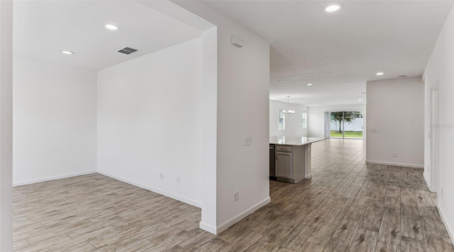 DAVENPORT, Florida 33837, 4 Bedrooms Bedrooms, ,3 BathroomsBathrooms,Residential,For Sale,YORKDALE,0,MFRO6328288