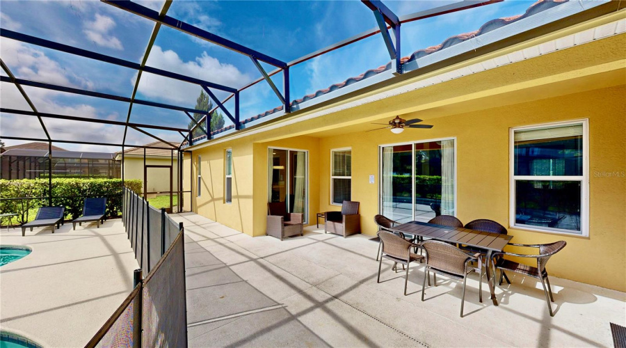 DAVENPORT, Florida 33837, 4 Bedrooms Bedrooms, ,3 BathroomsBathrooms,Residential,For Sale,OAKRISE,0,MFRO6340447