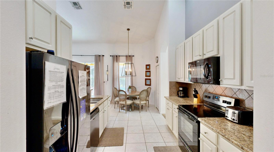 DAVENPORT, Florida 33837, 4 Bedrooms Bedrooms, ,3 BathroomsBathrooms,Residential,For Sale,OAKRISE,0,MFRO6340447