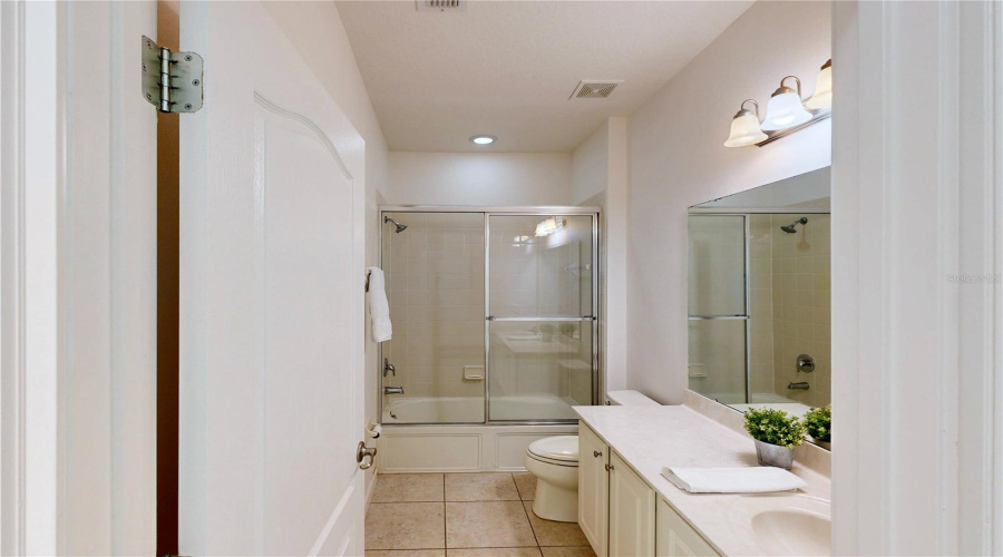 DAVENPORT, Florida 33837, 4 Bedrooms Bedrooms, ,3 BathroomsBathrooms,Residential,For Sale,OAKRISE,0,MFRO6340447