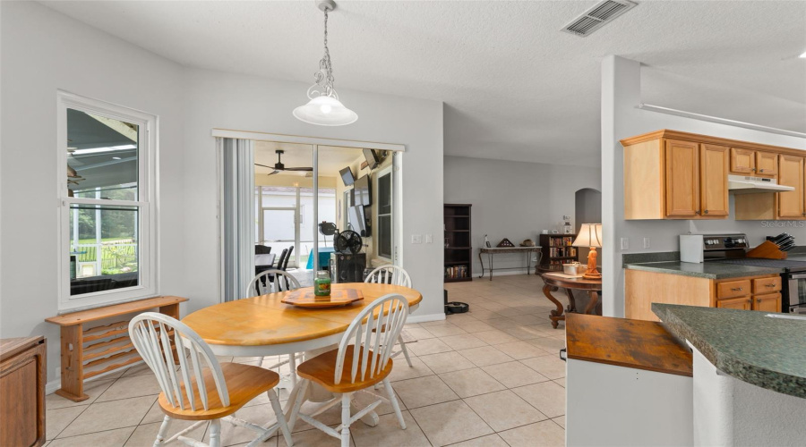 KISSIMMEE, Florida 34746, 4 Bedrooms Bedrooms, ,2 BathroomsBathrooms,Residential,For Sale,THE OAKS,0,MFRO6347058