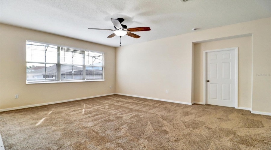 DAVENPORT, Florida 33896, 4 Bedrooms Bedrooms, ,3 BathroomsBathrooms,Residential,For Sale,SAND RIDGE,0,MFRS5135407