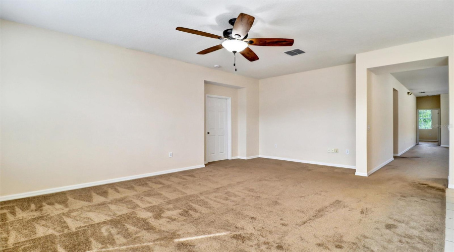 DAVENPORT, Florida 33896, 4 Bedrooms Bedrooms, ,3 BathroomsBathrooms,Residential,For Sale,SAND RIDGE,0,MFRS5135407