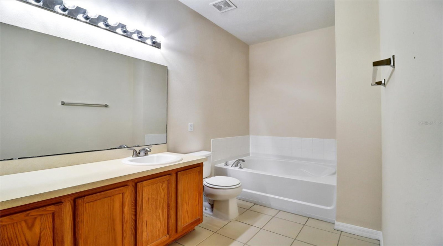 DAVENPORT, Florida 33896, 4 Bedrooms Bedrooms, ,3 BathroomsBathrooms,Residential,For Sale,SAND RIDGE,0,MFRS5135407