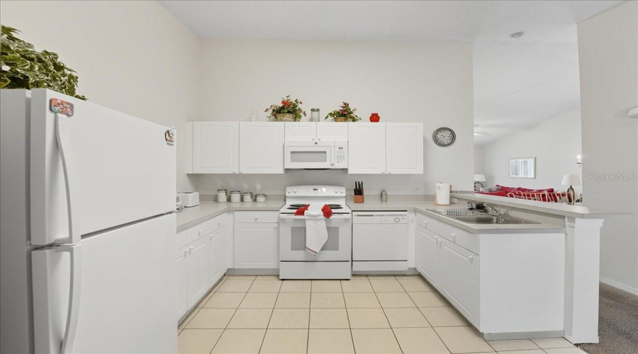 KISSIMMEE, Florida 34747, 3 Bedrooms Bedrooms, ,2 BathroomsBathrooms,Residential,For Sale,GRAND PALMS,0,MFRO6347533