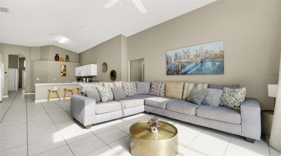 KISSIMMEE, Florida 34746, 5 Bedrooms Bedrooms, ,3 BathroomsBathrooms,Residential,For Sale,BAREFOOT BEACH,0,MFRO6346517