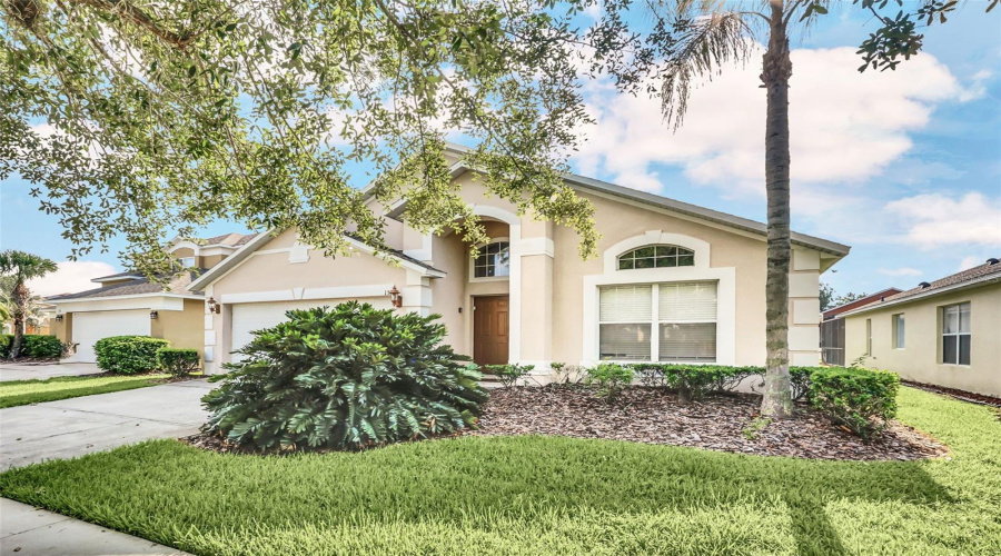 KISSIMMEE, Florida 34746, 5 Bedrooms Bedrooms, ,3 BathroomsBathrooms,Residential,For Sale,BAREFOOT BEACH,0,MFRO6346517