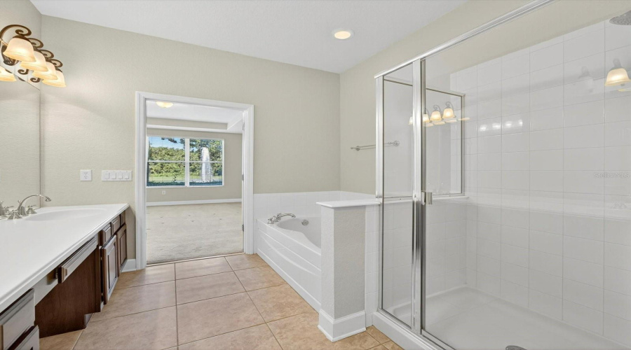 DAVENPORT, Florida 33896, 3 Bedrooms Bedrooms, ,2 BathroomsBathrooms,Residential,For Sale,GILFORD POINT,0,MFRO6341324