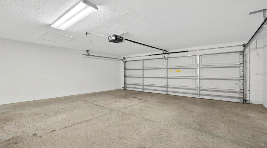 DAVENPORT, Florida 33896, 3 Bedrooms Bedrooms, ,2 BathroomsBathrooms,Residential,For Sale,GILFORD POINT,0,MFRO6341324