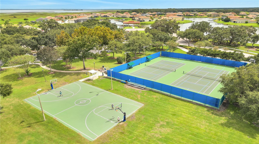 KISSIMMEE, Florida 34746, 3 Bedrooms Bedrooms, ,2 BathroomsBathrooms,Residential,For Sale,LANDING NET,0,MFRS5135360