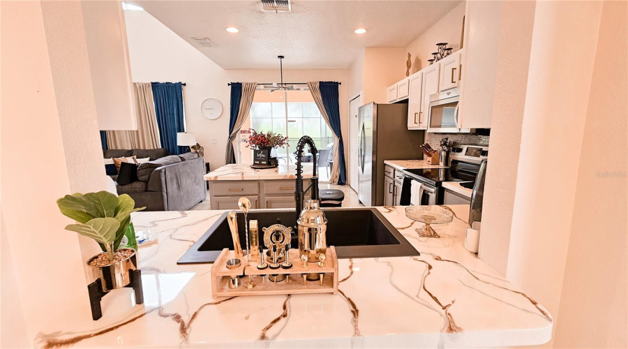 KISSIMMEE, Florida 34747, 7 Bedrooms Bedrooms, ,4 BathroomsBathrooms,Residential,For Sale,LIDO KEY,0,MFRS5135446