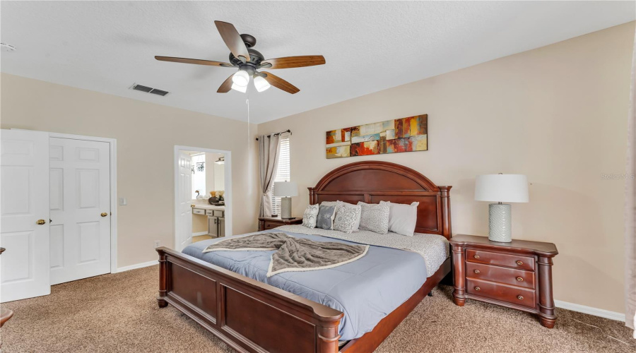 KISSIMMEE, Florida 34747, 7 Bedrooms Bedrooms, ,4 BathroomsBathrooms,Residential,For Sale,LIDO KEY,0,MFRS5135446