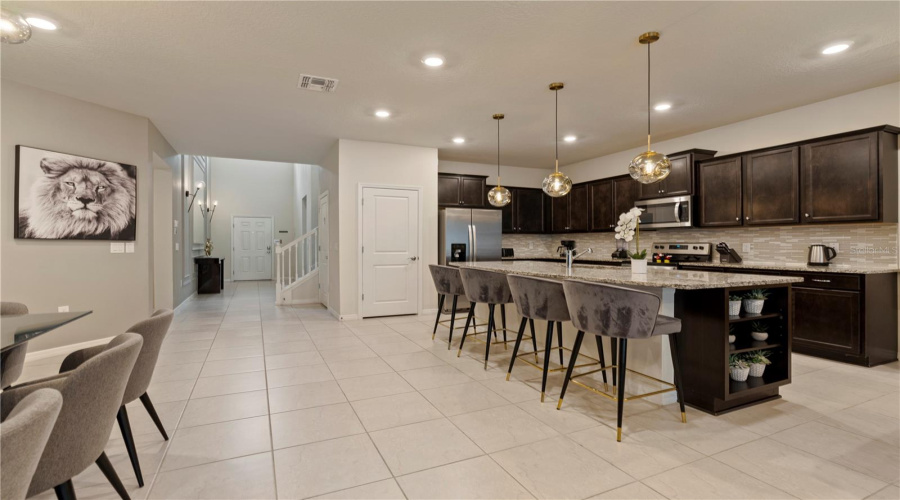 DAVENPORT, Florida 33897, 8 Bedrooms Bedrooms, ,6 BathroomsBathrooms,Residential,For Sale,LILY,0,MFRO6239189
