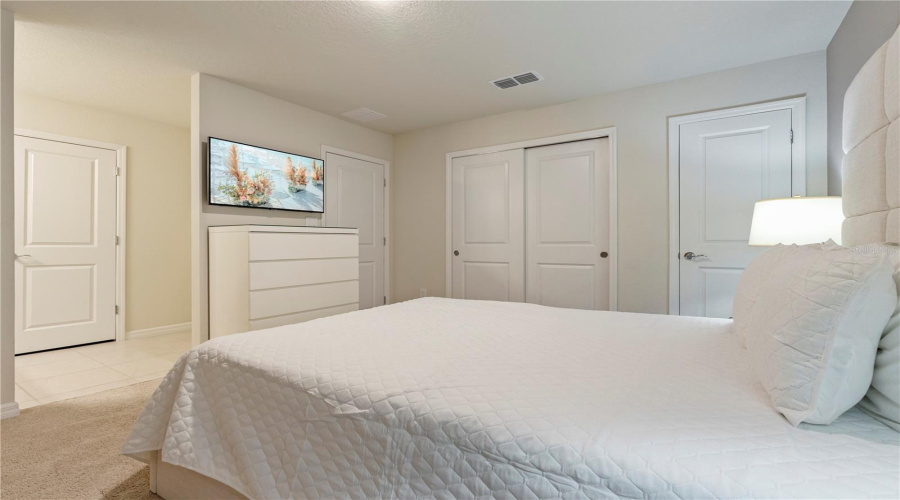 DAVENPORT, Florida 33897, 8 Bedrooms Bedrooms, ,6 BathroomsBathrooms,Residential,For Sale,LILY,0,MFRO6239189