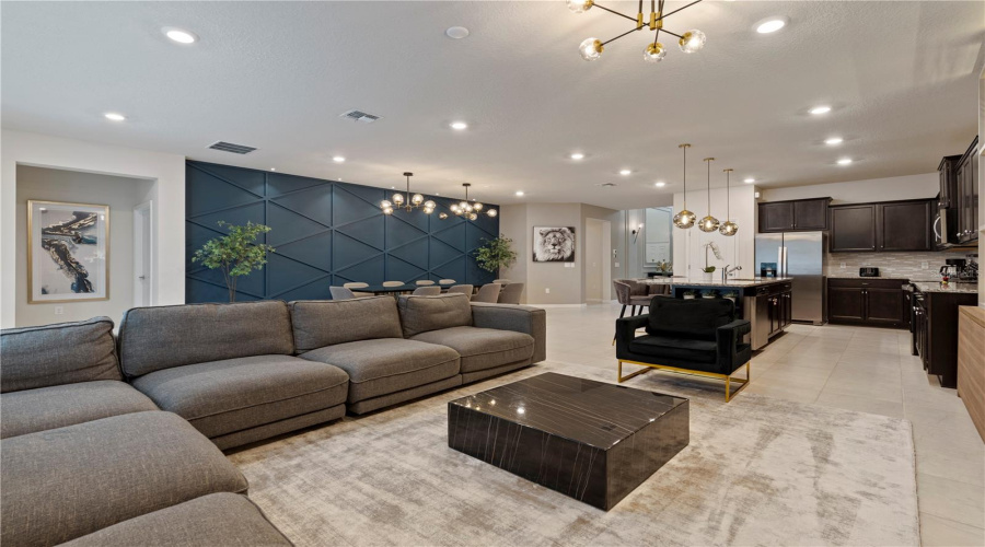DAVENPORT, Florida 33897, 8 Bedrooms Bedrooms, ,6 BathroomsBathrooms,Residential,For Sale,LILY,0,MFRO6239189