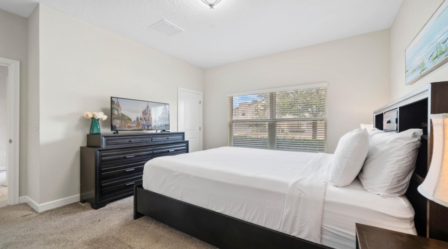 DAVENPORT, Florida 33896, 4 Bedrooms Bedrooms, ,3 BathroomsBathrooms,Residential,For Sale,PEBBLE BEACH,0,MFRS5135371