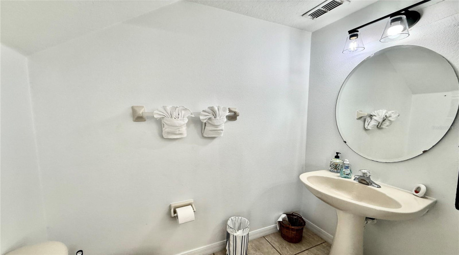 DAVENPORT, Florida 33897, 5 Bedrooms Bedrooms, ,3 BathroomsBathrooms,Residential,For Sale,CORVINA,0,MFRO6345973