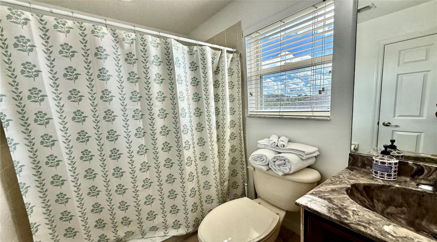 DAVENPORT, Florida 33897, 5 Bedrooms Bedrooms, ,3 BathroomsBathrooms,Residential,For Sale,CORVINA,0,MFRO6345973