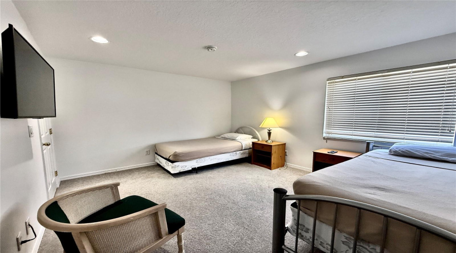 DAVENPORT, Florida 33897, 5 Bedrooms Bedrooms, ,3 BathroomsBathrooms,Residential,For Sale,CORVINA,0,MFRO6345973